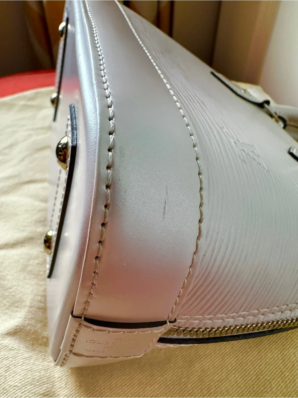 Louis Vuitton chic louis